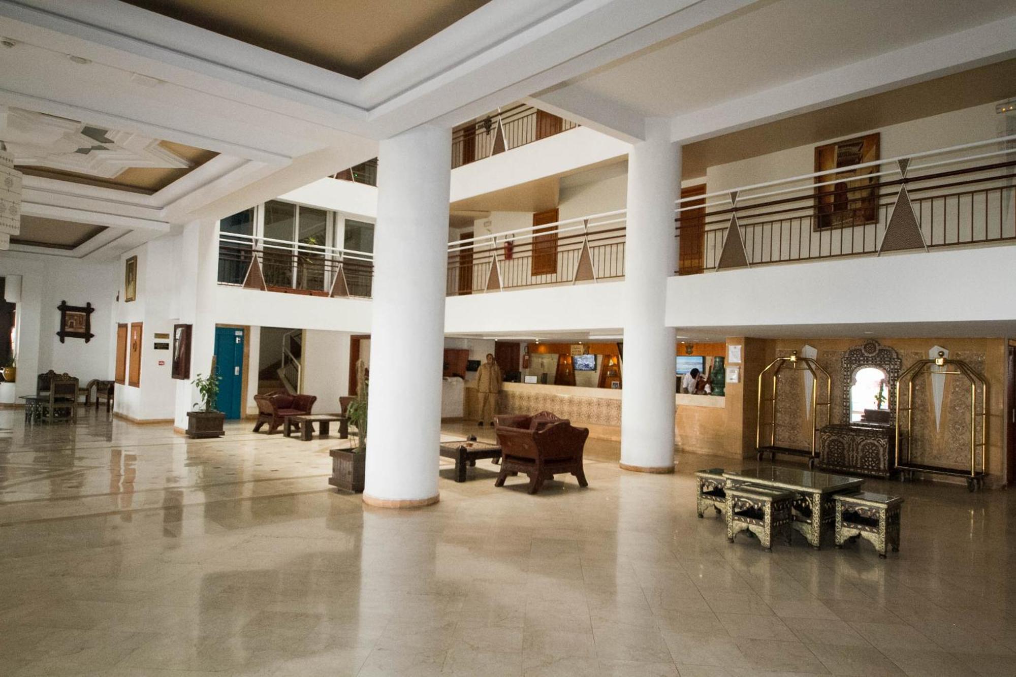 Intouriste Aparthotel