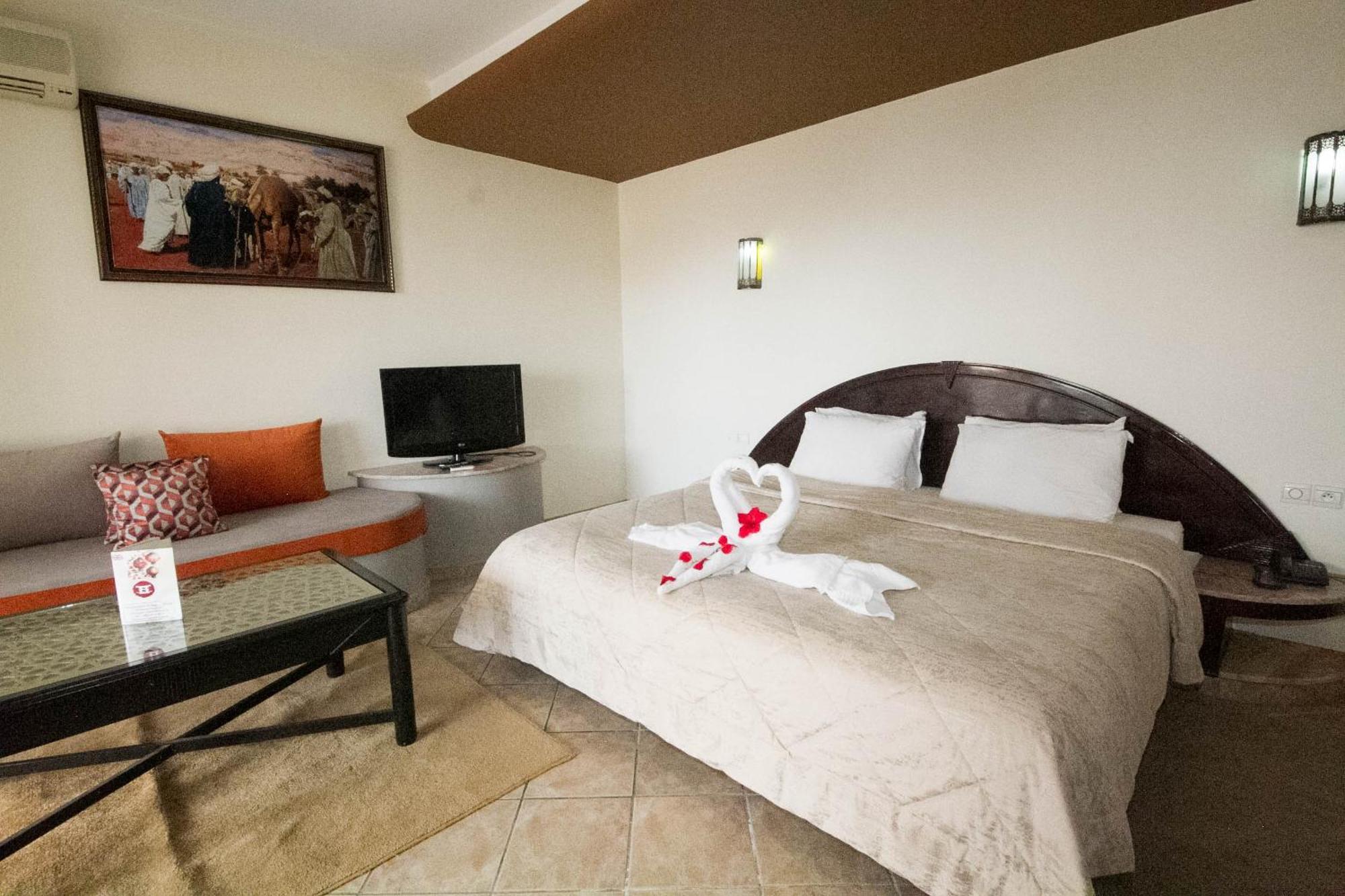 Aparthotel Intouriste