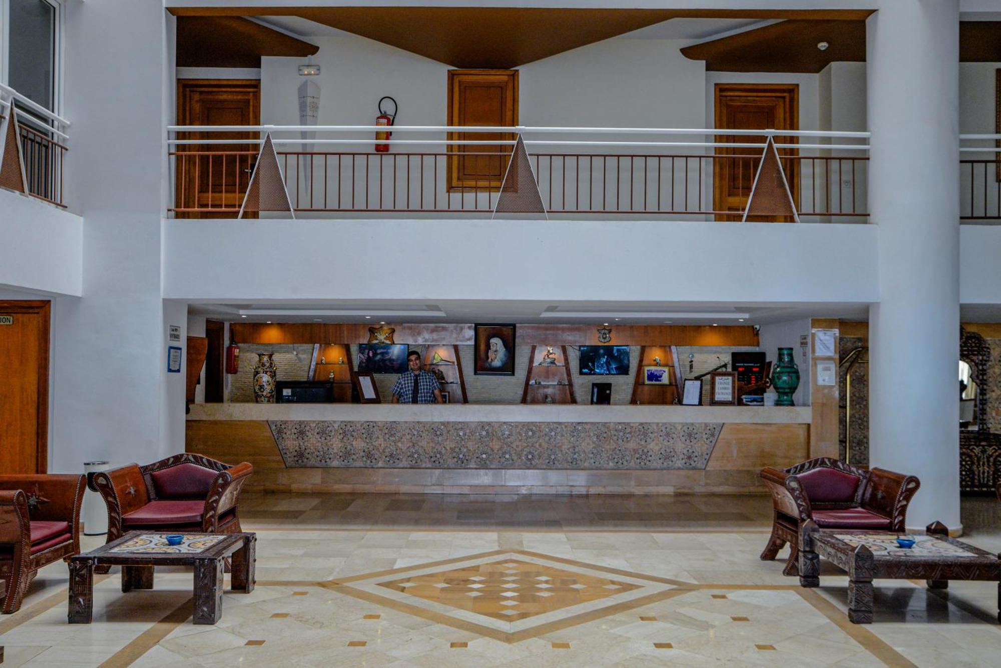 Aparthotel Intouriste